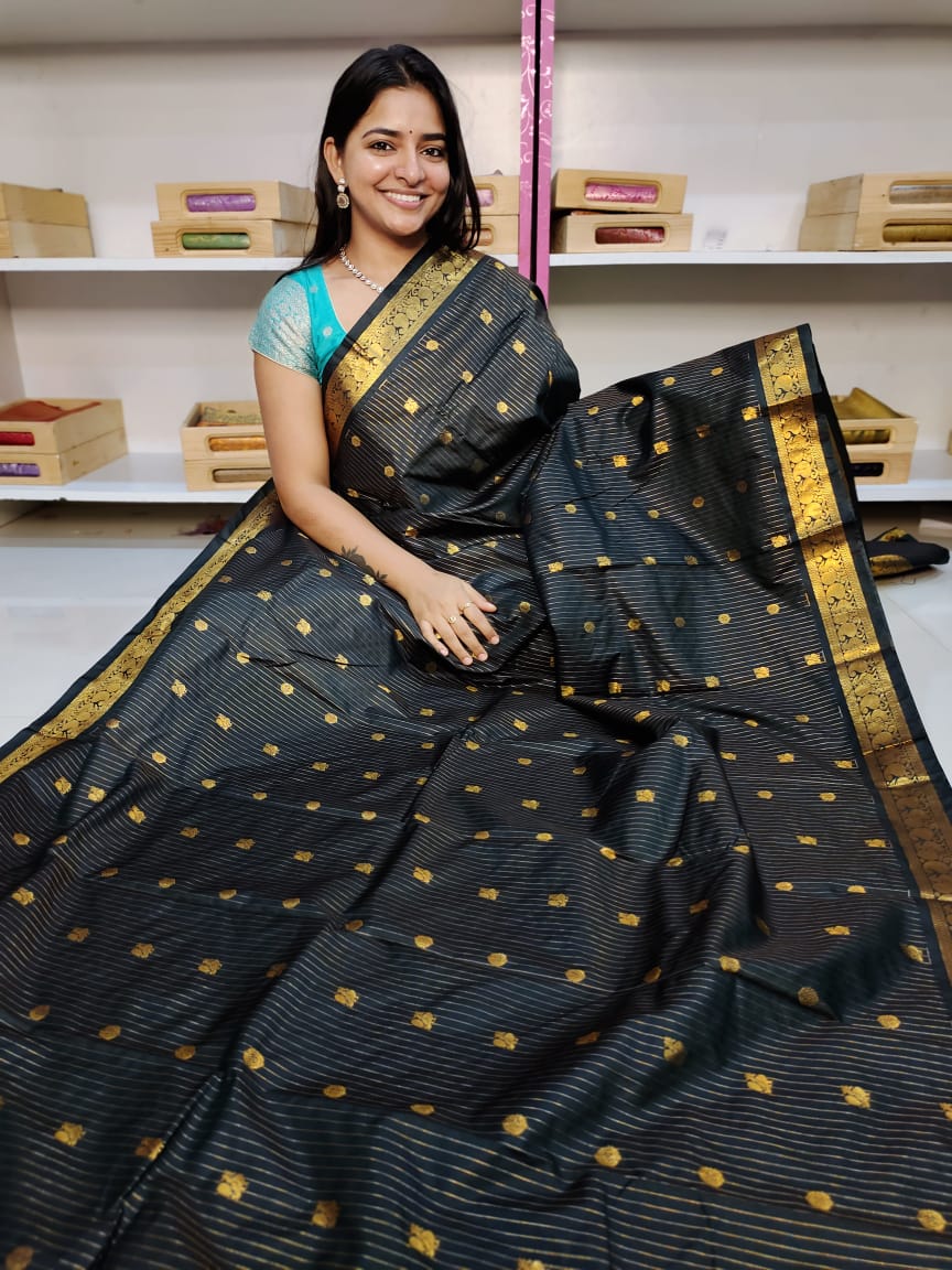 Gadwal offer sarees